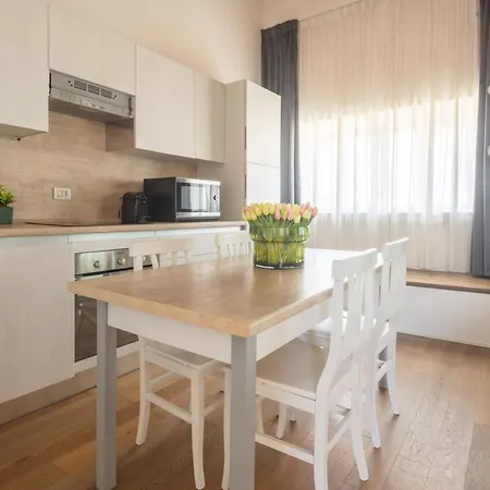 Centrale Mazzoni Apartments R&R Veneza Exterior foto