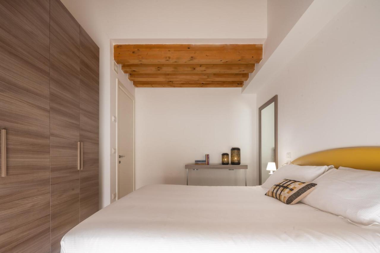 Mazzoni R&r Apartamento *